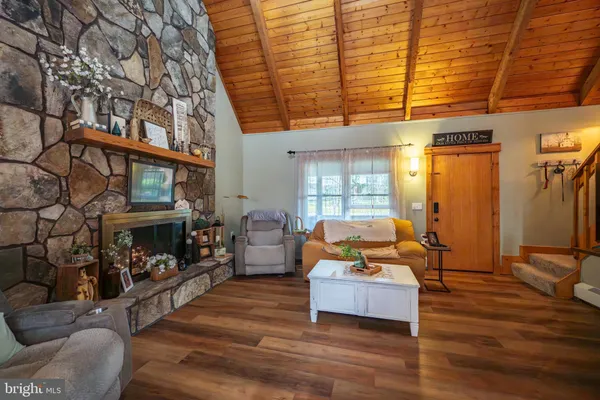 $399,900 | 1204 Alexander Lane, Oakland, MD 21550