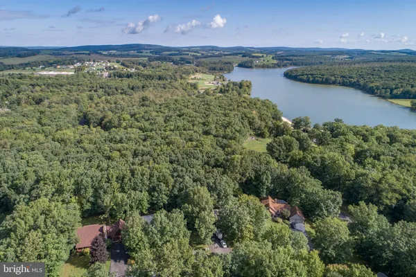 $399,900 | 1204 Alexander Lane, Oakland, MD 21550