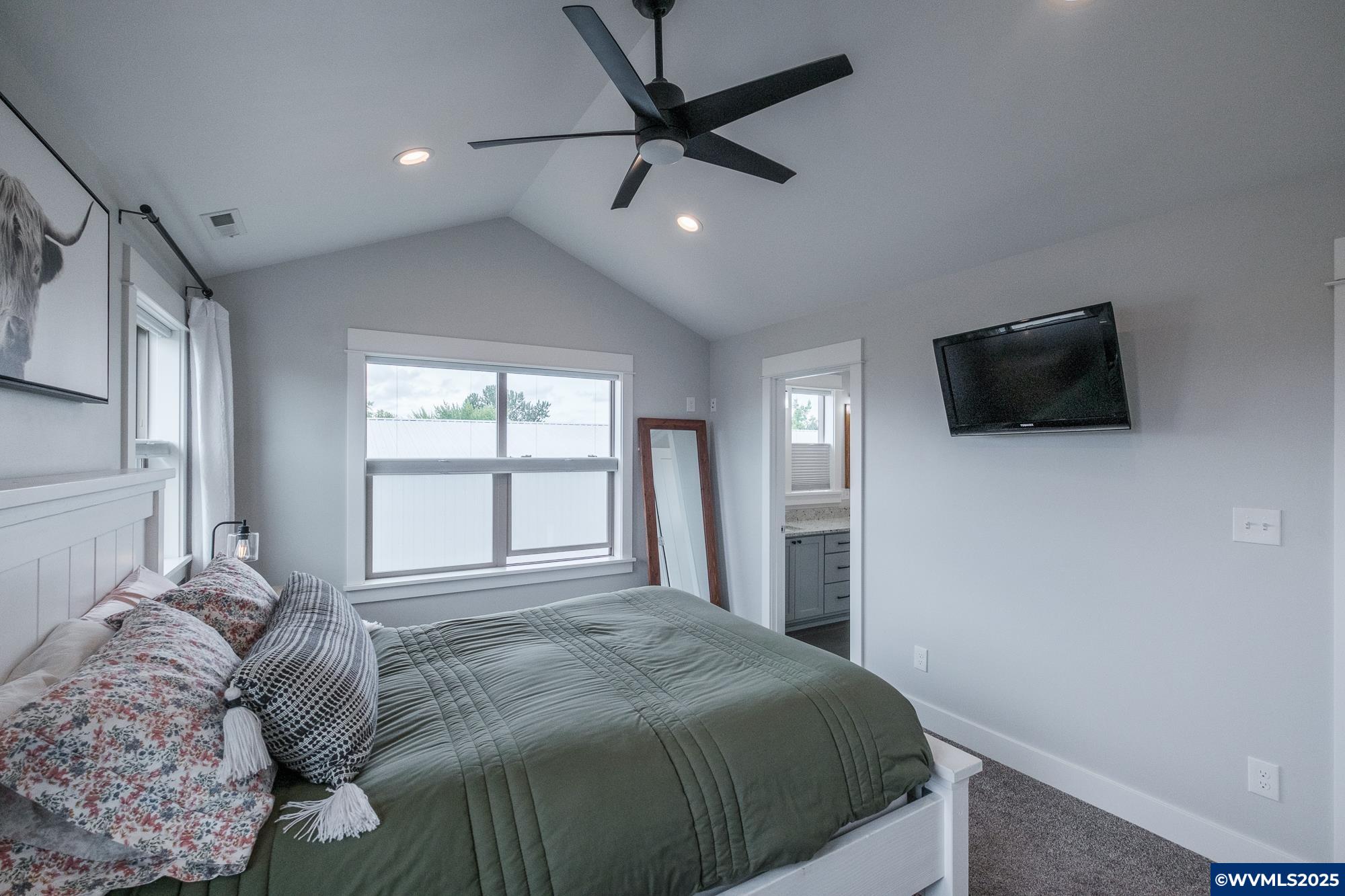 2573 Conser Road Northeast Albany, OR 97321 - Photo 22 of 45 Gallery Image 22