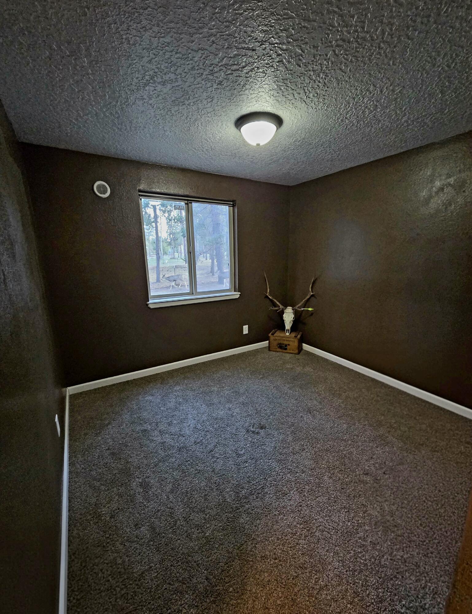 53156 Day Road La Pine, OR 97739 - Photo 22 of 28 2nd bedroom of 3