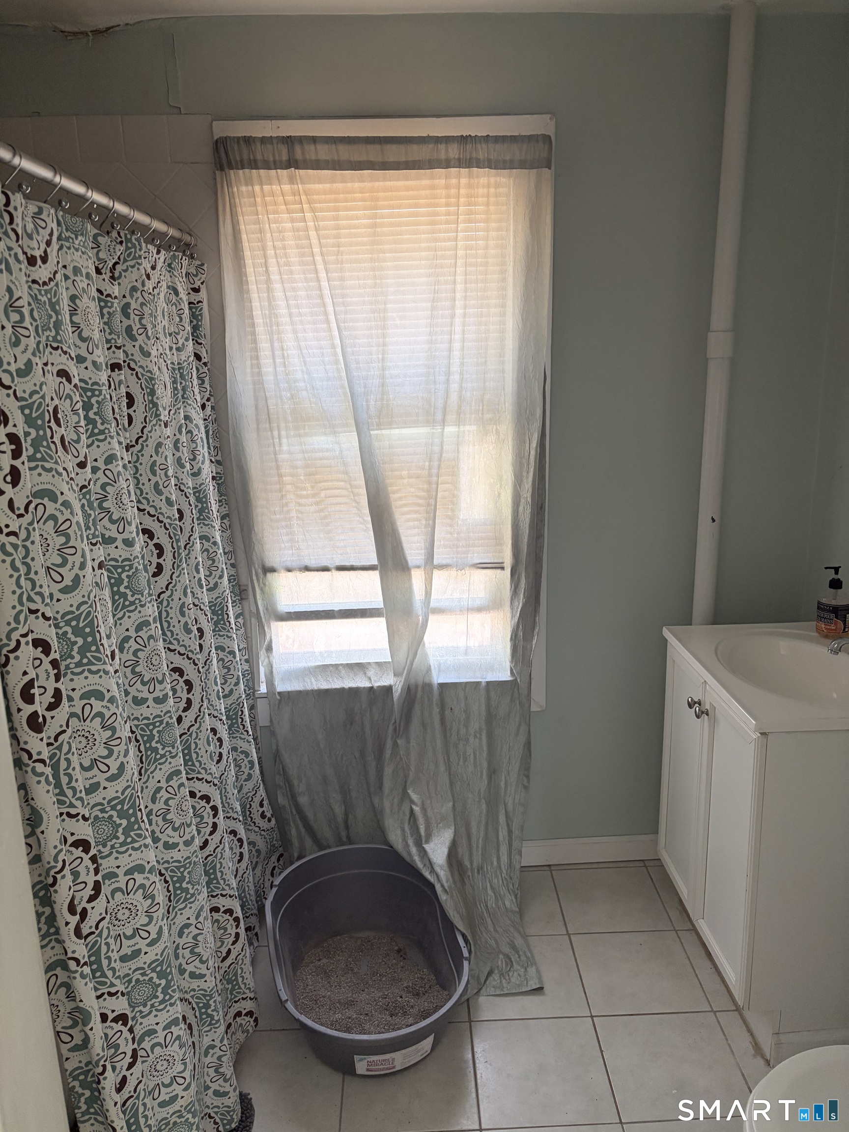 39 Webb Street Hamden, CT 06517 - Photo 12 of 29