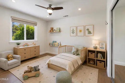 $1,899,000 | 3900 Ferntree Place, Glendale, CA 91214
