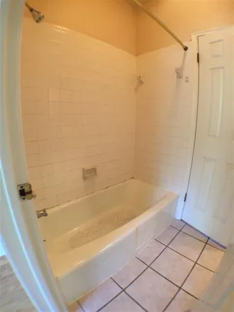 $1,395 | 2100 San Gabriel Street, Unit 201, Austin, TX 78705