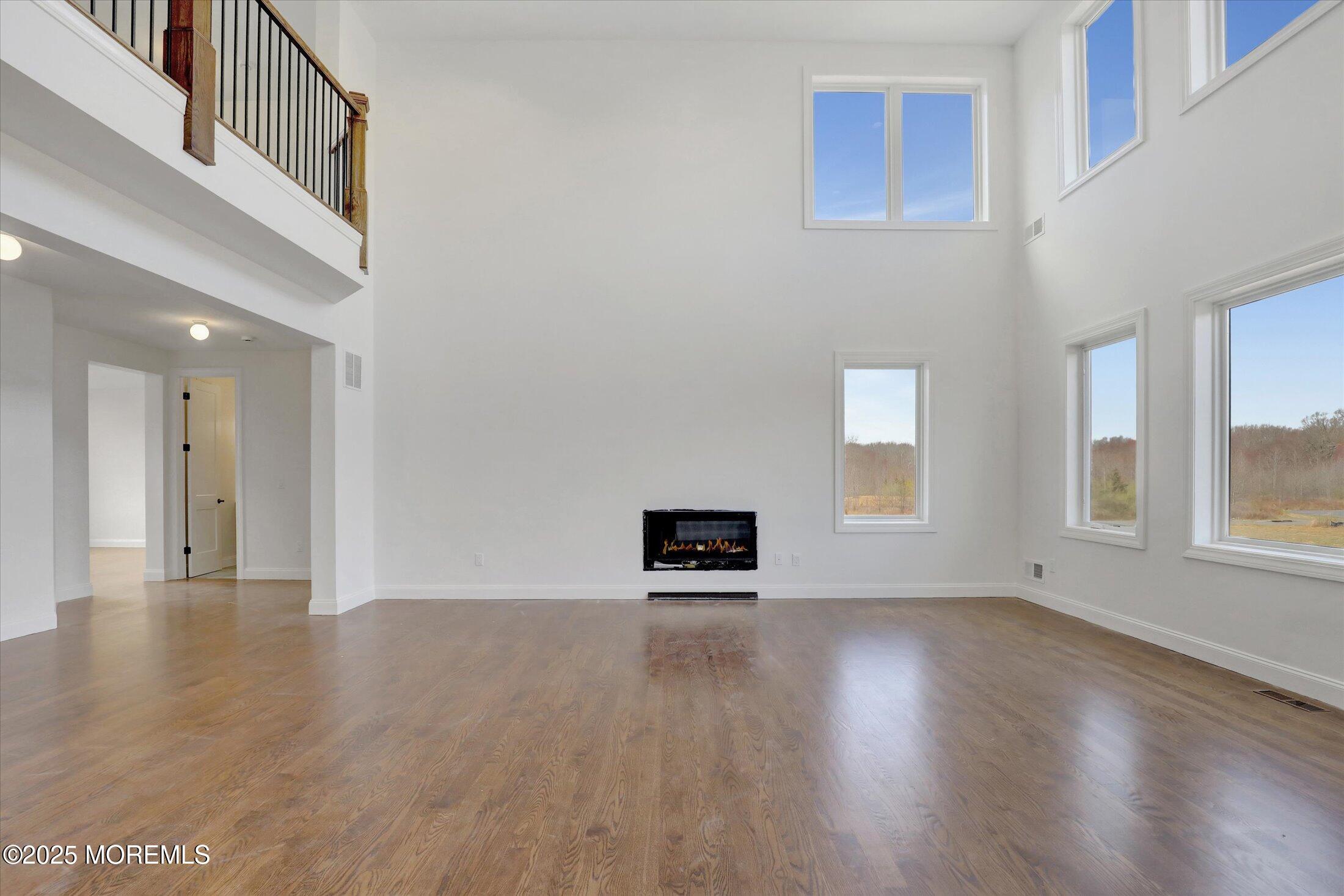 11 Cook Court Millstone Township, NJ 08535 - Photo 16 of 64 08-Family Room
