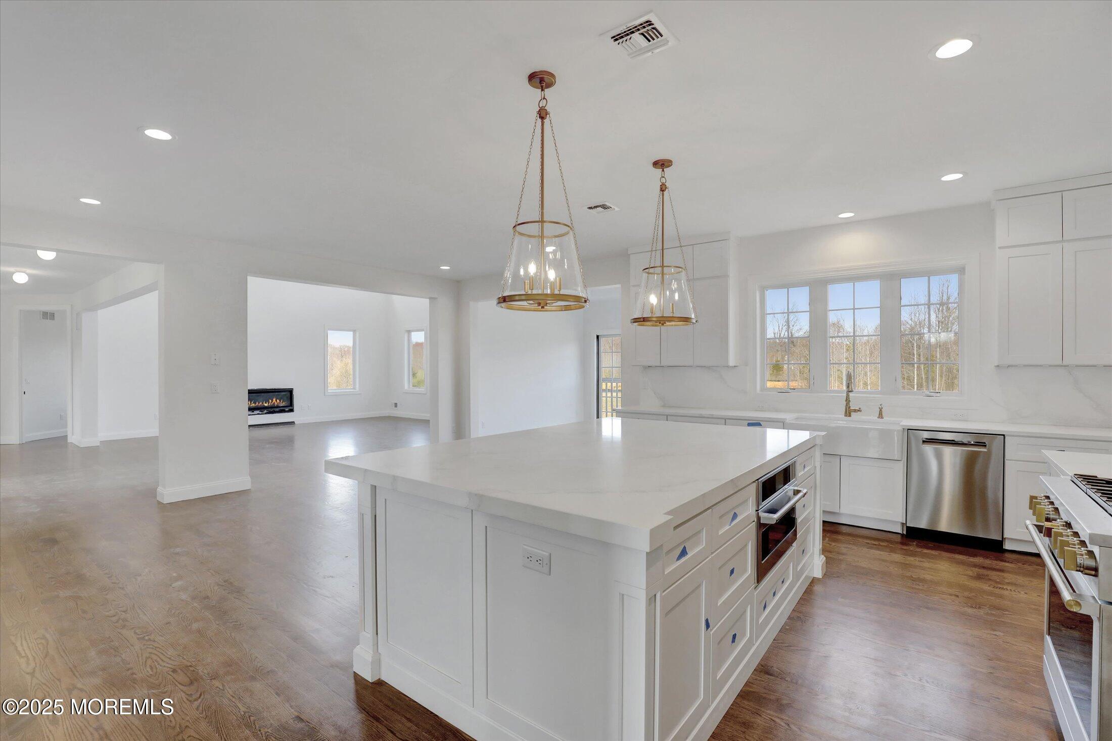 11 Cook Court Millstone Township, NJ 08535 - Photo 26 of 64 18-Kitchen