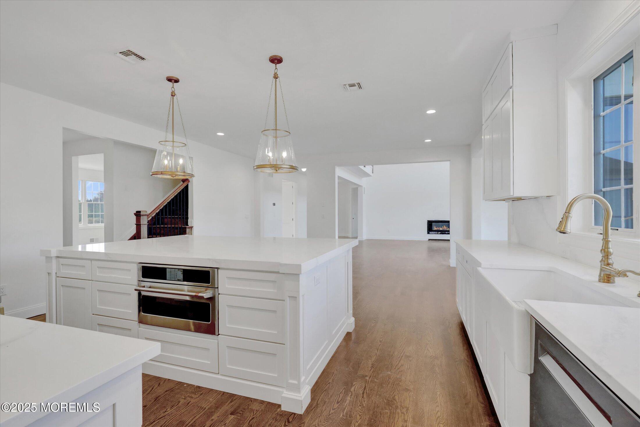 11 Cook Court Millstone Township, NJ 08535 - Photo 27 of 64 19-Kitchen