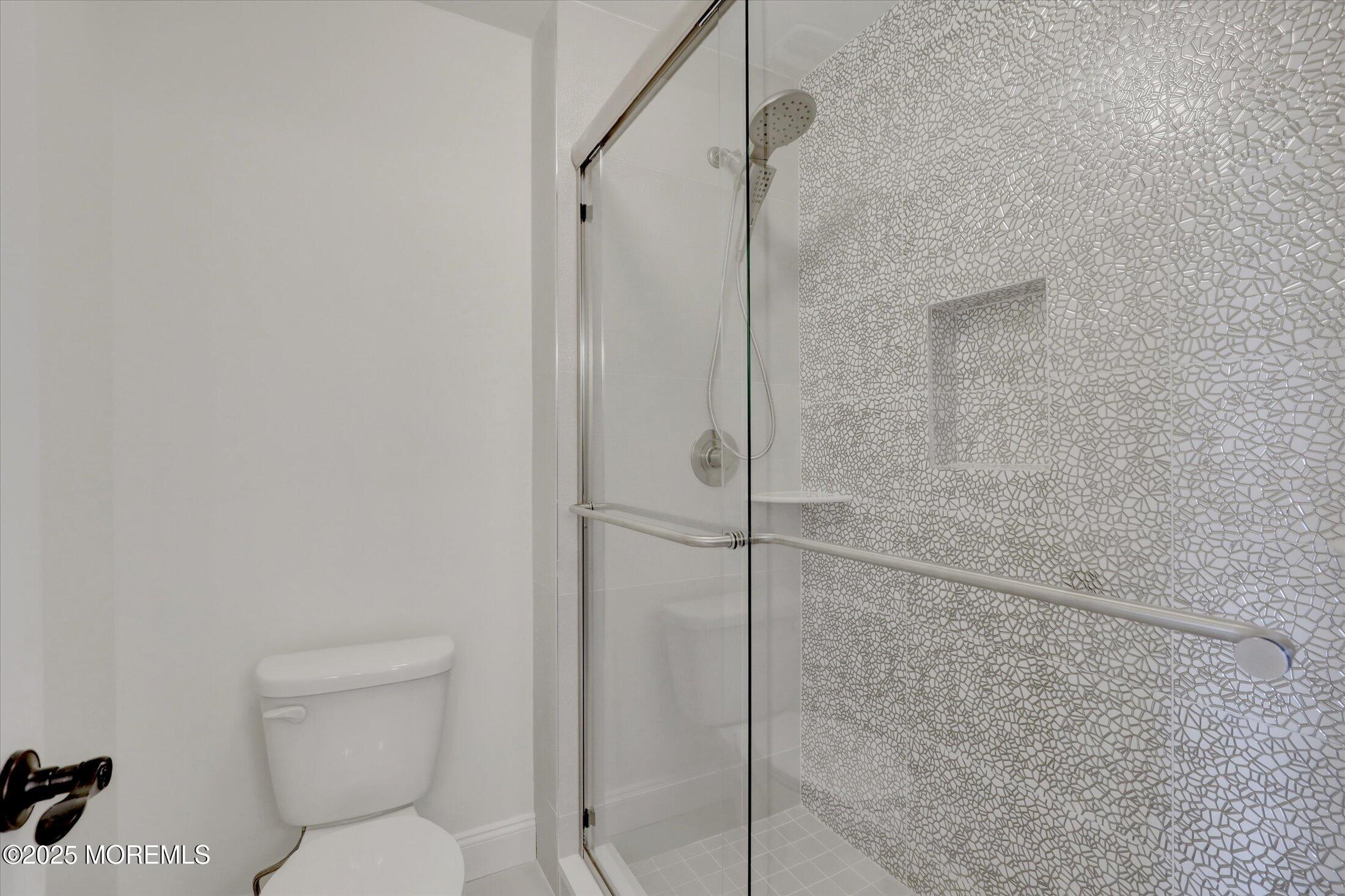 11 Cook Court Millstone Township, NJ 08535 - Photo 61 of 64 54-Jack & Jill Bathroom