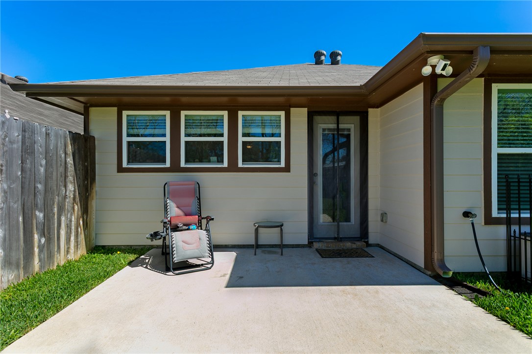 3719 Mckenzie Street Bryan, TX 77803 - Photo 18 of 20 a front view of a house
