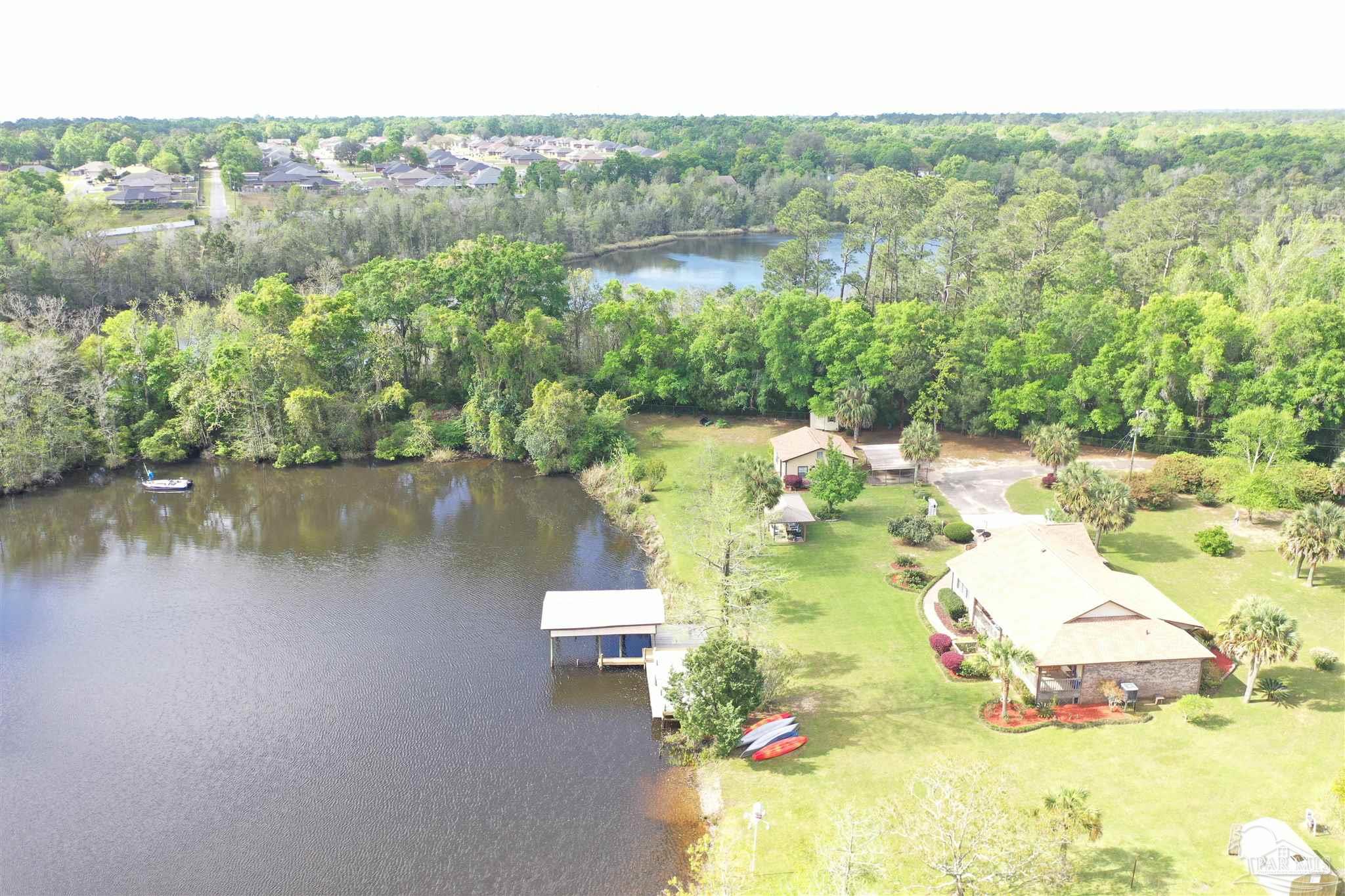 4600 Gunter Road Milton, FL 32570 - Photo 8 of 45 Gallery Image 8