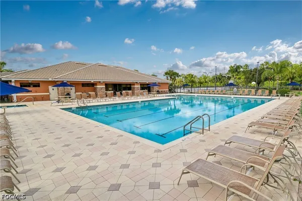 $265,000 | 21341 Lancaster Run, Unit 422, Estero, FL 33928