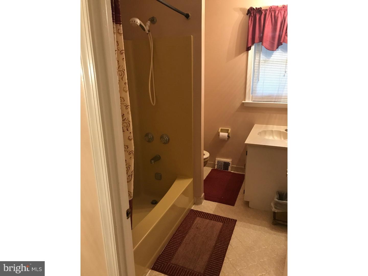 750 Bridgeview Road Langhorne, PA 19053 - Photo 15 of 25 Bathroom