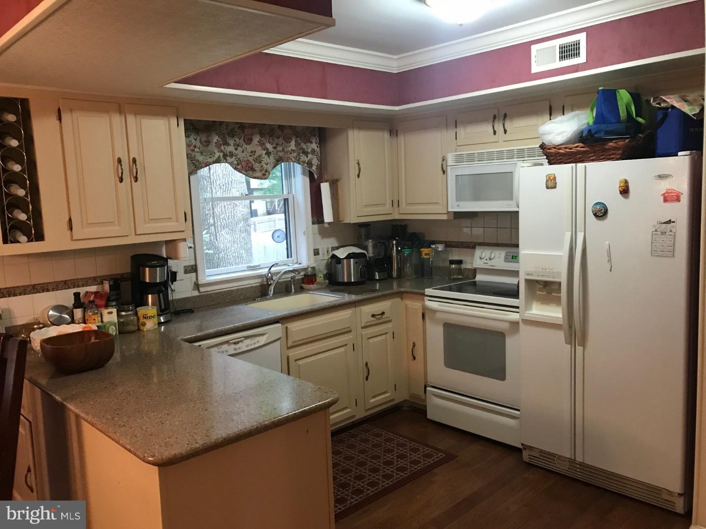 750 Bridgeview Road Langhorne, PA 19053 - Photo 5 of 25 Kitchen