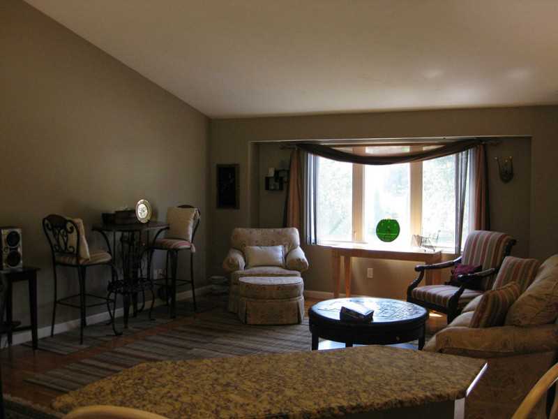 308 Congress Street Woonsocket, RI 02895 - Photo 12 of 16 Living Room.
