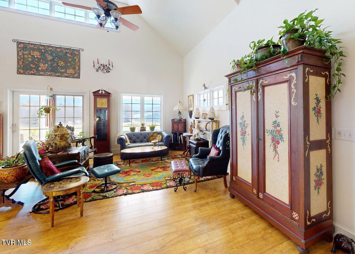 7545 Cedar Creek Road, Unit 5 Greeneville, TN 37743 - Photo 18 of 83 Great Room