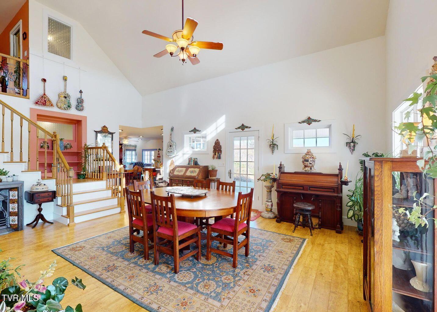 7545 Cedar Creek Road, Unit 5 Greeneville, TN 37743 - Photo 21 of 83 Great Room Dining