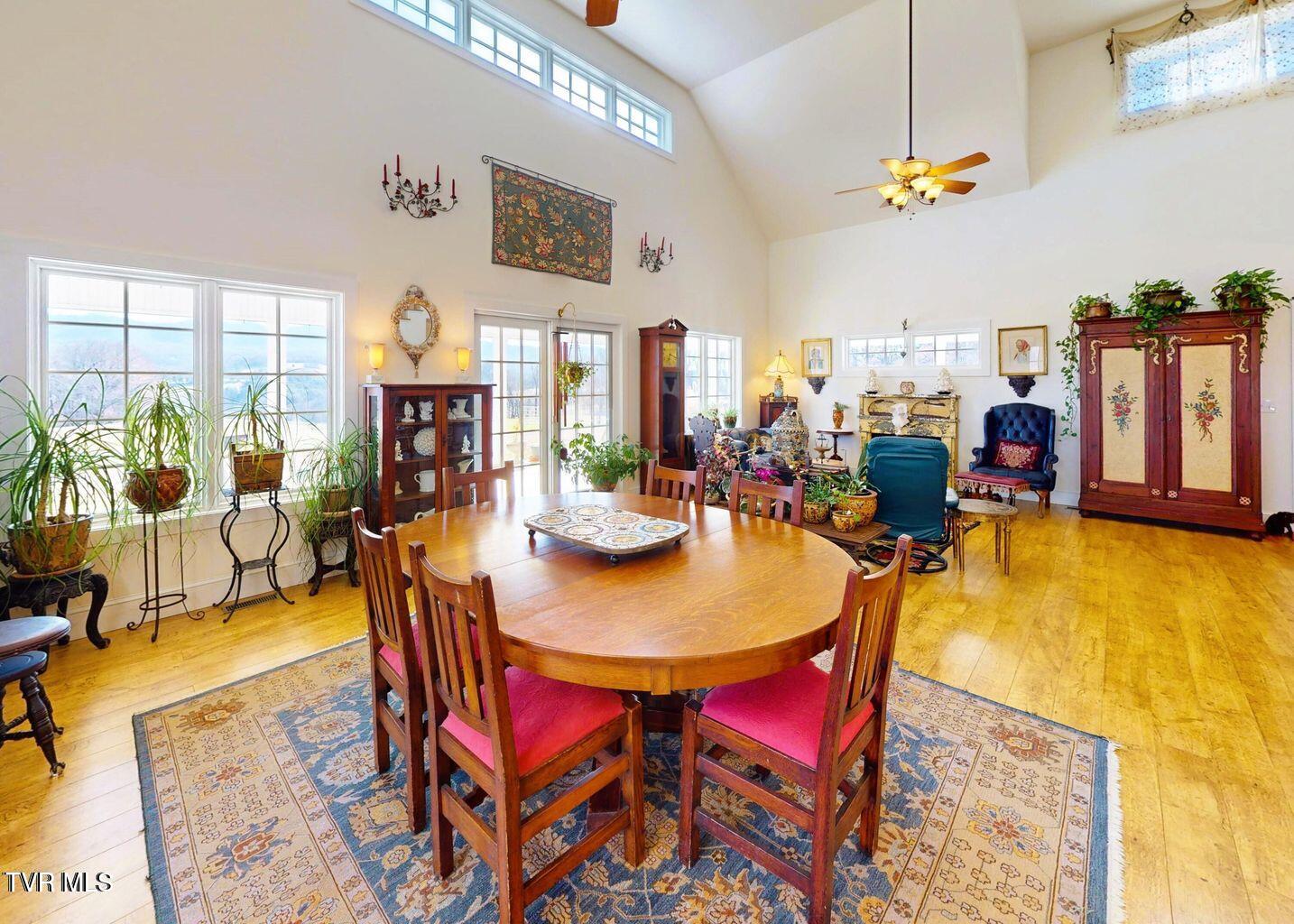 7545 Cedar Creek Road, Unit 5 Greeneville, TN 37743 - Photo 22 of 83 Great Room Dining