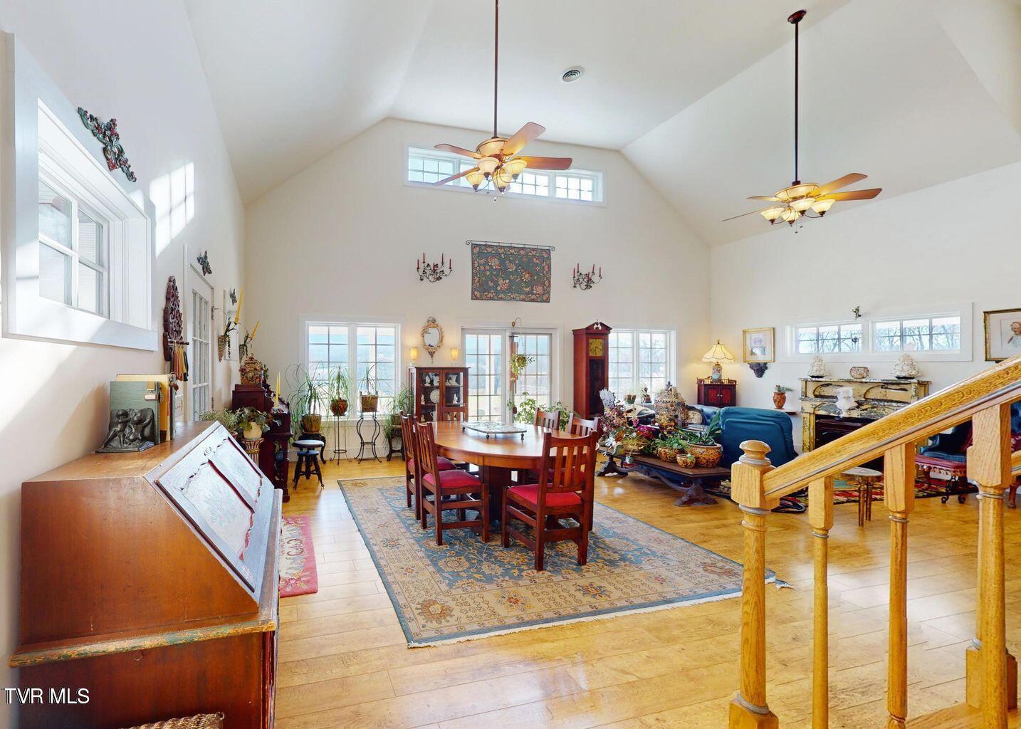 7545 Cedar Creek Road, Unit 5 Greeneville, TN 37743 - Photo 26 of 83 Great Room Dining