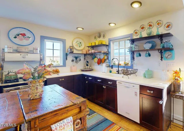 $1,100,000 | 7545 Cedar Creek Road, Unit 5, Greeneville, TN 37743