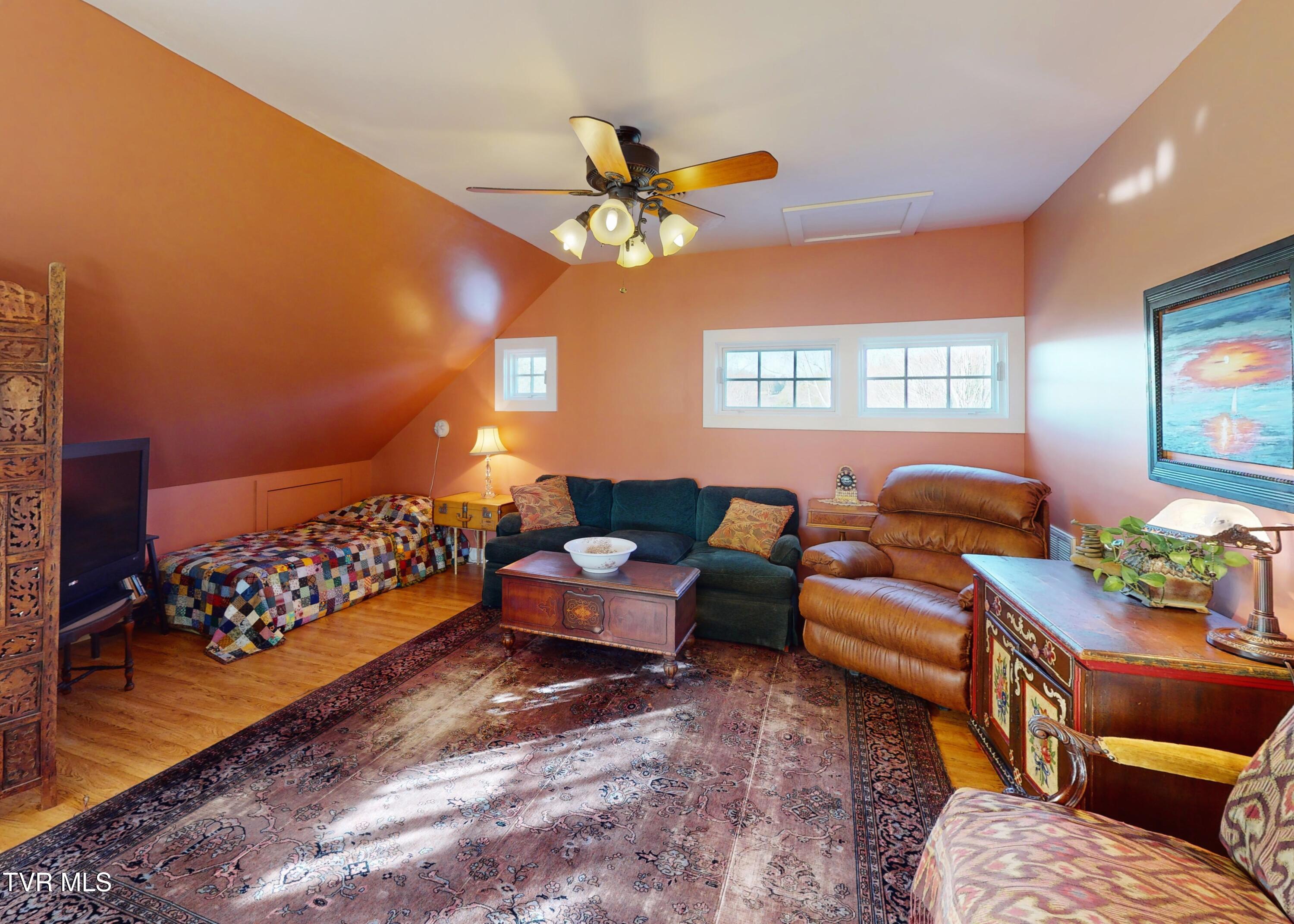 7545 Cedar Creek Road, Unit 5 Greeneville, TN 37743 - Photo 45 of 83 Loft