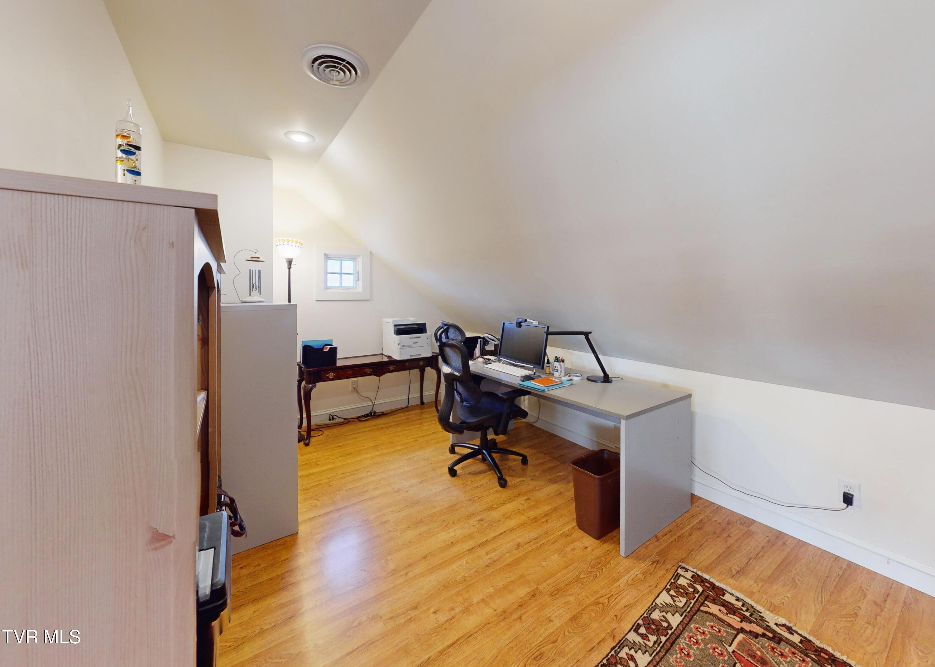 7545 Cedar Creek Road, Unit 5 Greeneville, TN 37743 - Photo 47 of 83 Loft Office Area