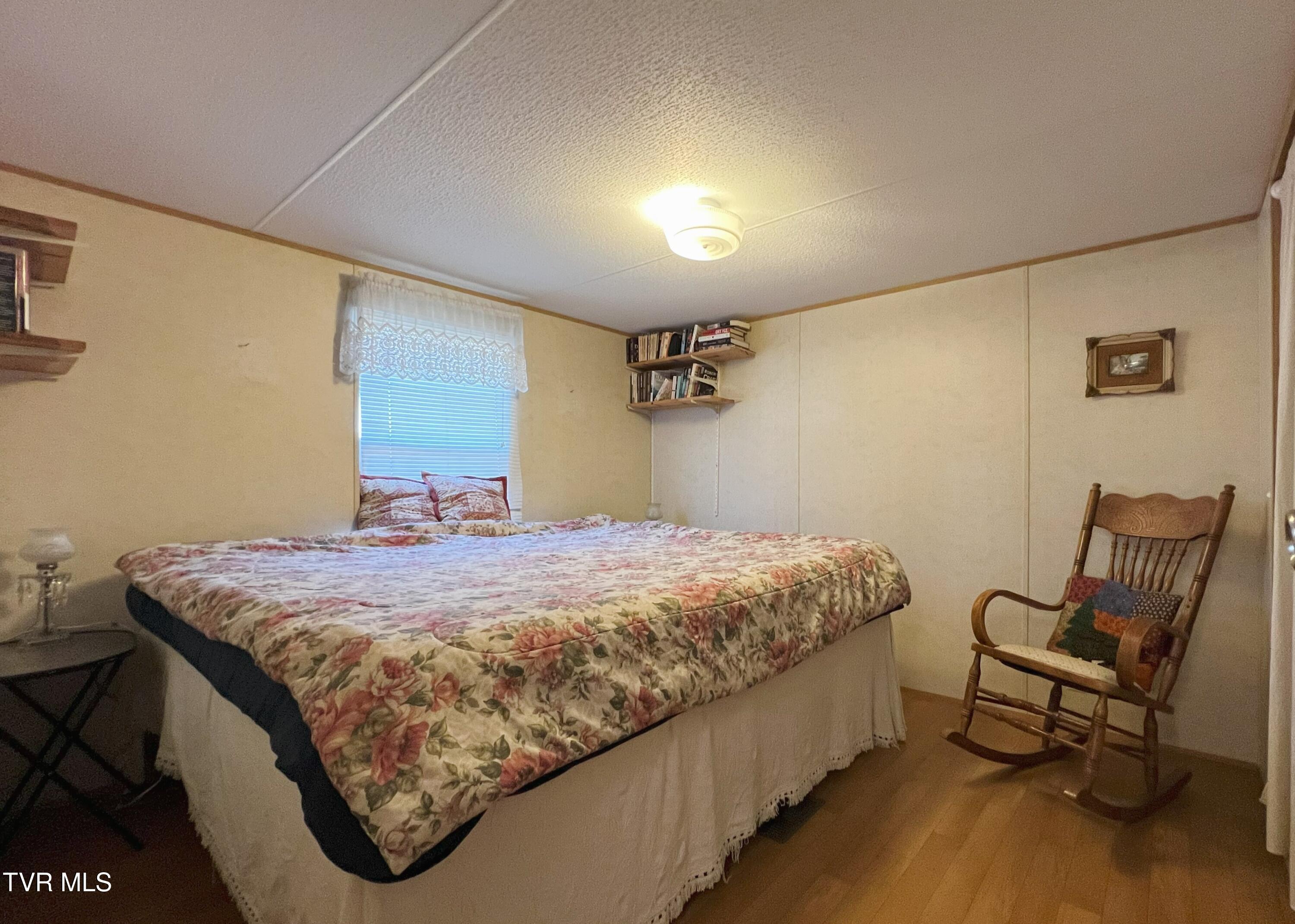 7545 Cedar Creek Road, Unit 5 Greeneville, TN 37743 - Photo 71 of 83 MH Bedroom 1