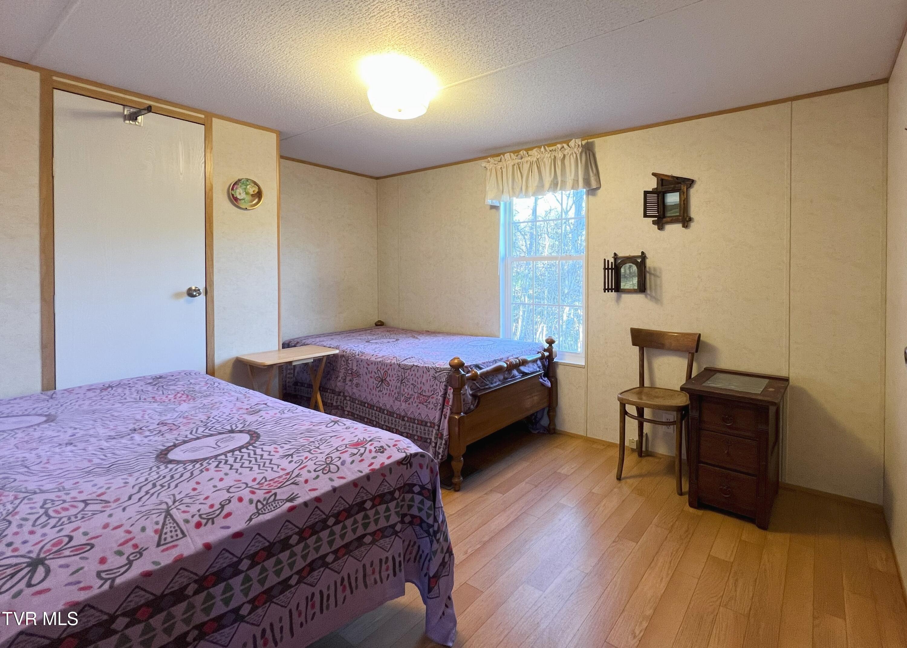 7545 Cedar Creek Road, Unit 5 Greeneville, TN 37743 - Photo 73 of 83 MH Bedroom 2
