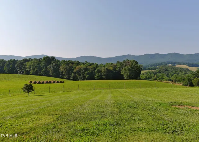 $1,100,000 | 7545 Cedar Creek Road, Unit 5, Greeneville, TN 37743