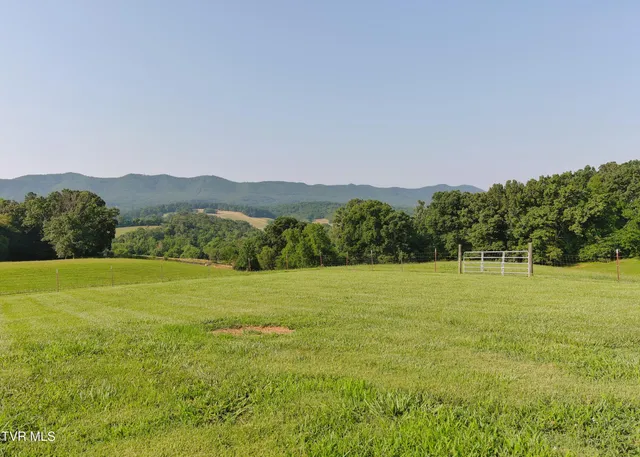 $1,100,000 | 7545 Cedar Creek Road, Unit 5, Greeneville, TN 37743