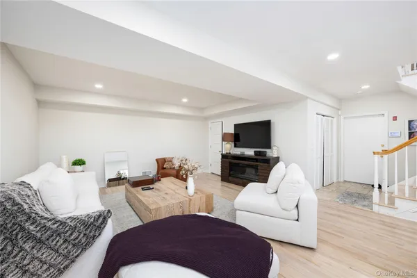 $9,000 | 850 South Lake Boulevard, Mahopac, NY 10541