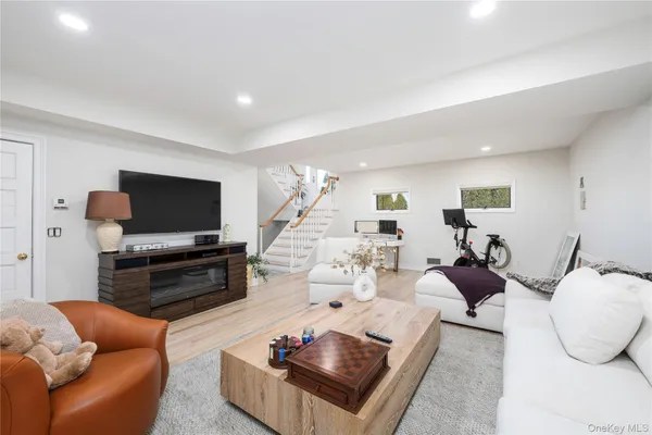 $9,000 | 850 South Lake Boulevard, Mahopac, NY 10541