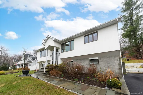 $9,000 | 850 South Lake Boulevard, Mahopac, NY 10541