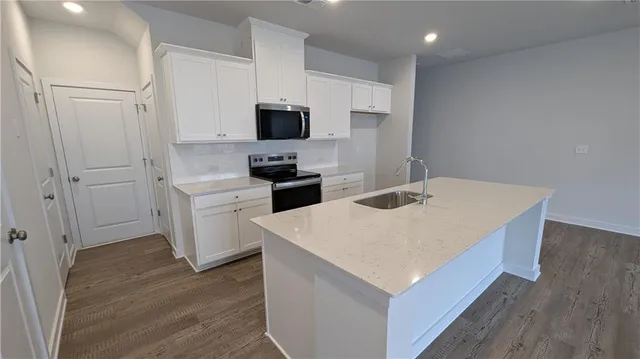 $2,290 | 1726 Harper Lily Lane, Lawrenceville, GA 30043