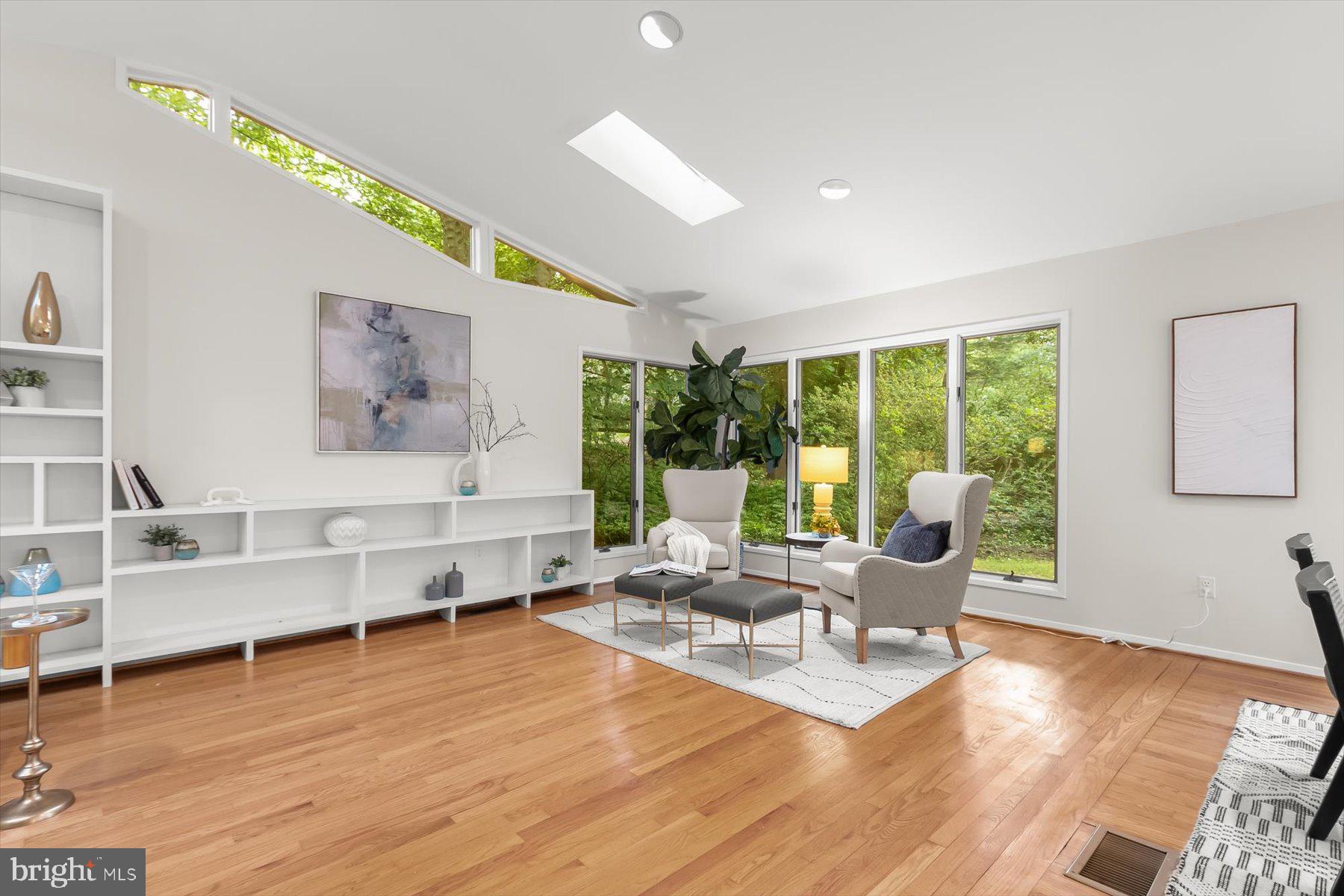 8108 Hamilton Spring Road Bethesda, MD 20817 - Photo 9 of 48