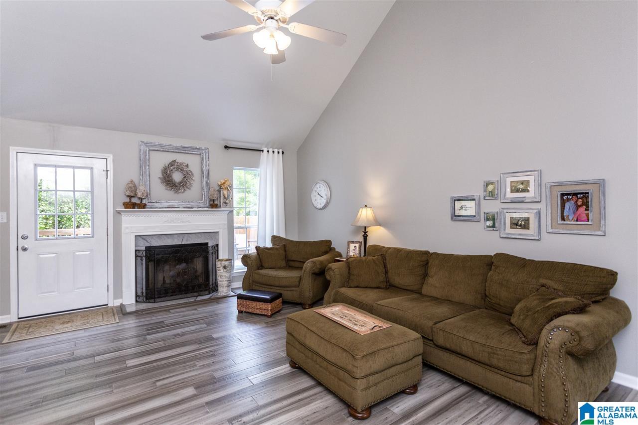 629 Roulain Road Odenville, AL 35120 - Photo 4 of 43