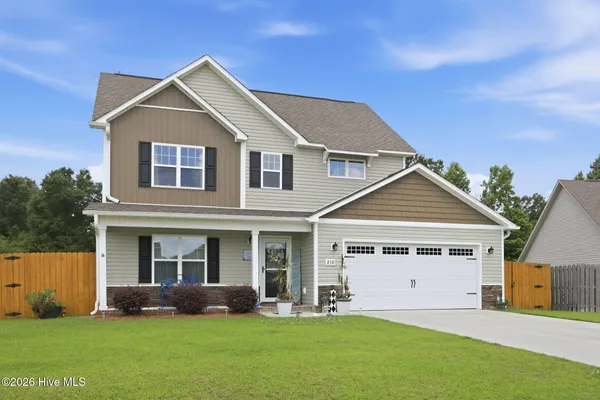 $324,900 | 210 Peaceful Lane, Hubert, NC 28539