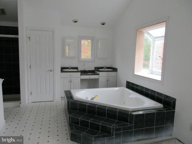 22 Carpenters Point Road Charlestown, MD 21914 - Photo 13 of 23 Bath (Master)