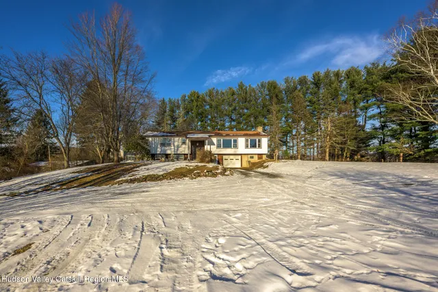 $589,900 | 66 Anthony Street, Hillsdale, NY 12529