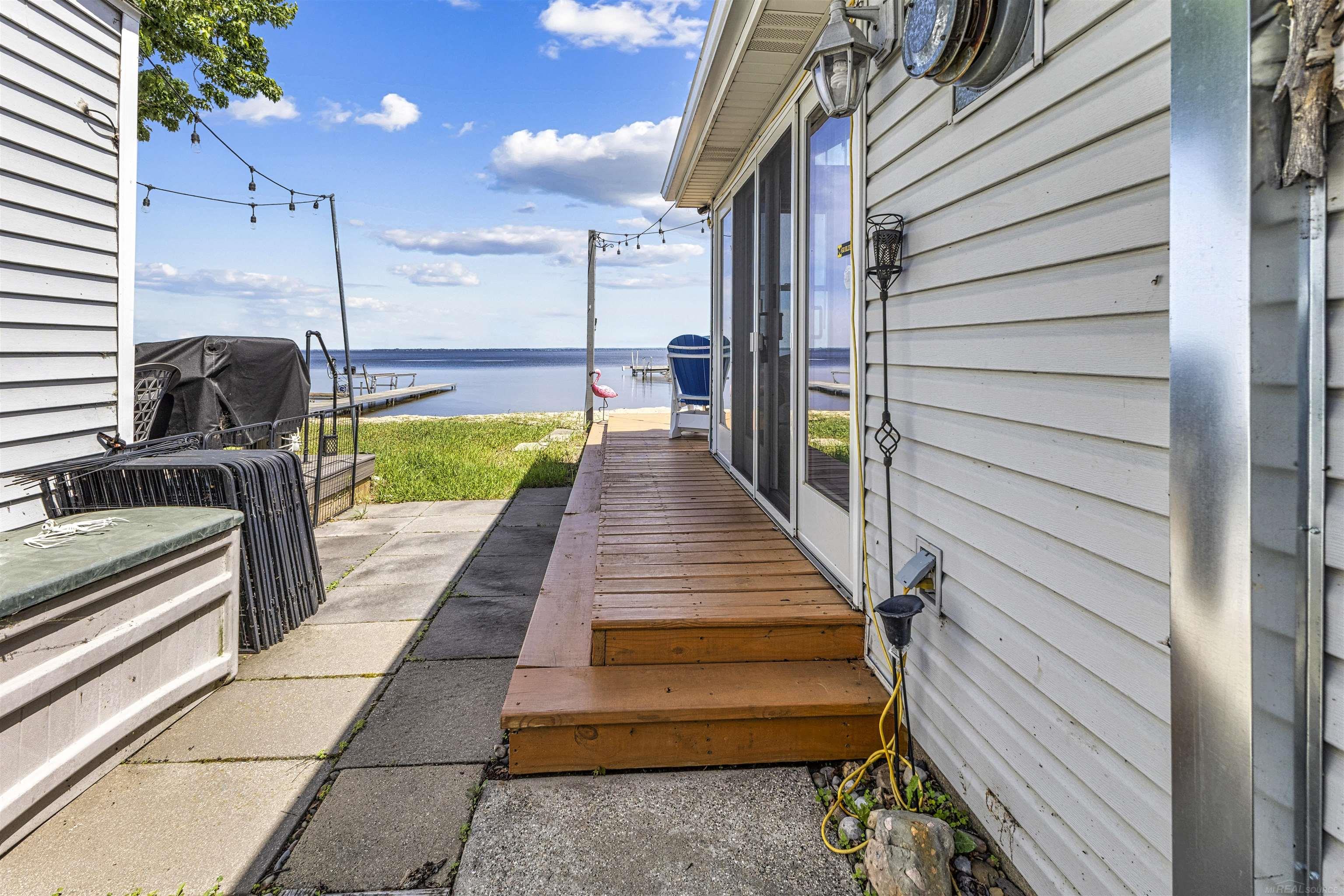 204 Broadway Road, Unit 2 Houghton Lake, MI 48629 - Photo 23 of 30