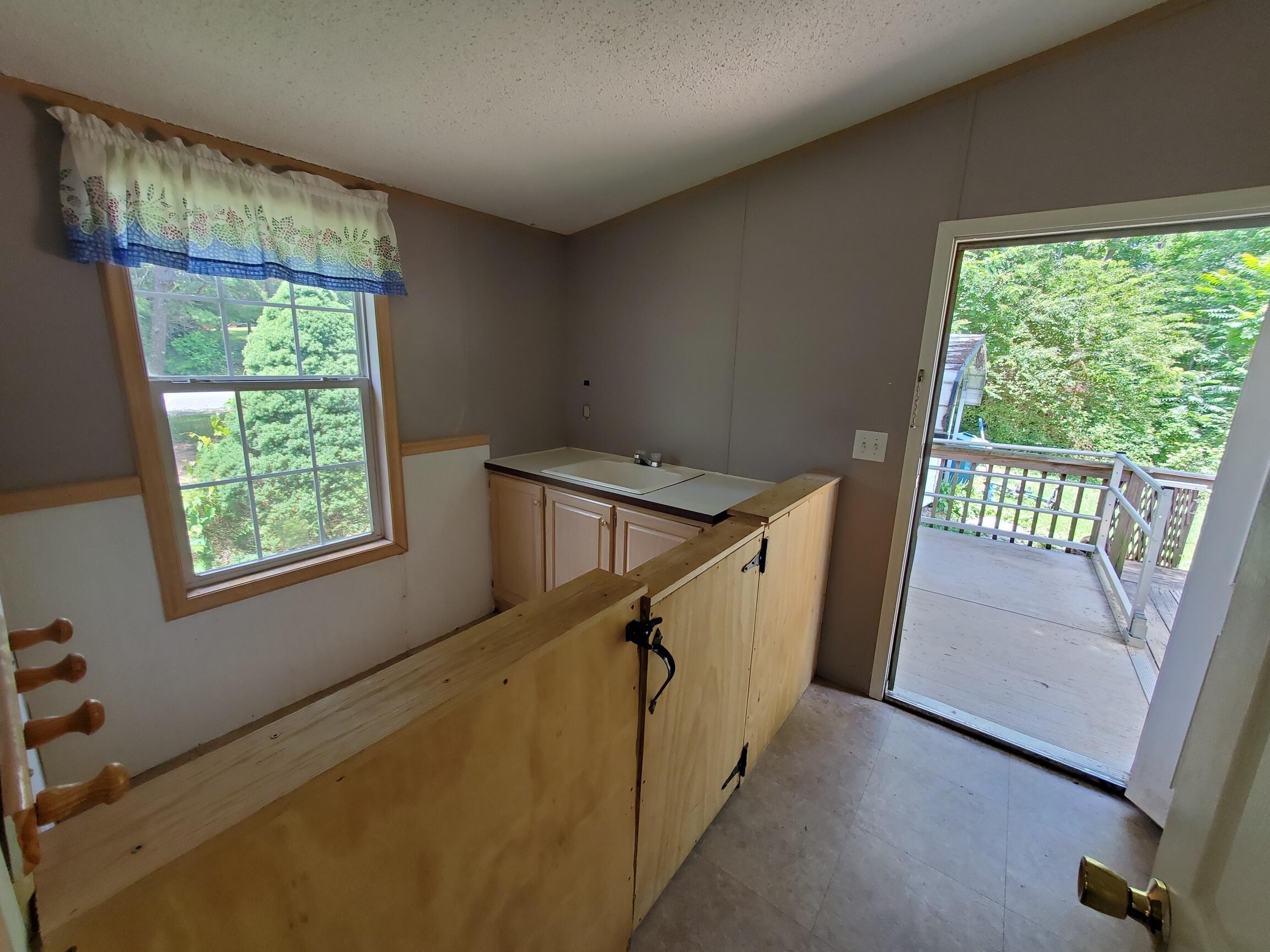 107 Meadowlark Road Blue Ridge, VA 24064 - Photo 15 of 18 Laundry