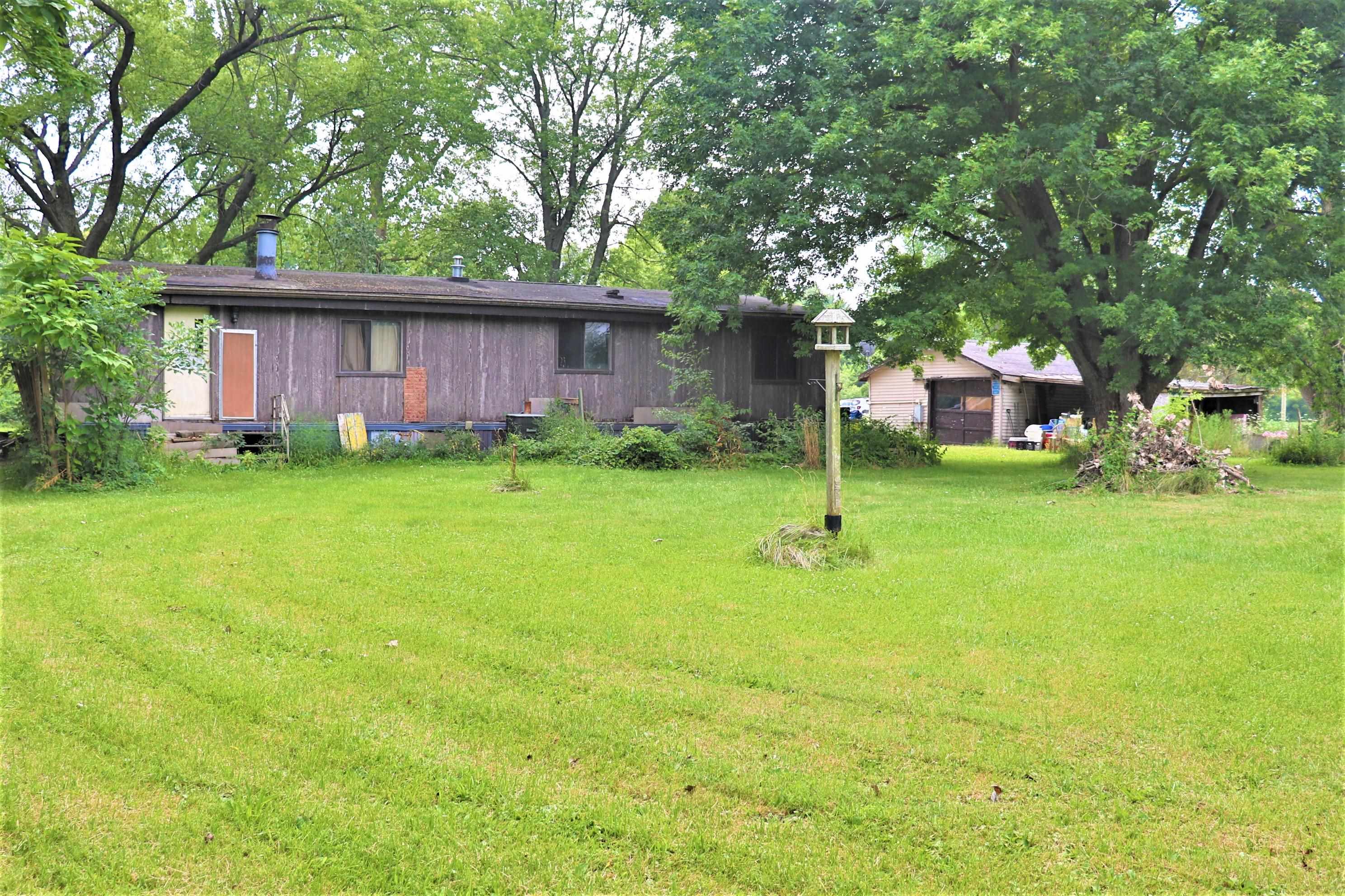 2170 East Markle Road Huntington, IN 46750 - Photo 9 of 10 Gallery Image 9