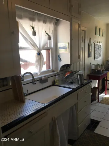 $1,250 | 2201 North Edgemere Street, Phoenix, AZ 85006