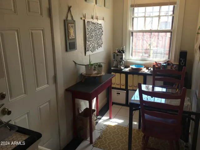 $1,250 | 2201 North Edgemere Street, Phoenix, AZ 85006