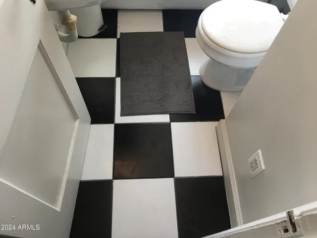 $1,250 | 2201 North Edgemere Street, Phoenix, AZ 85006