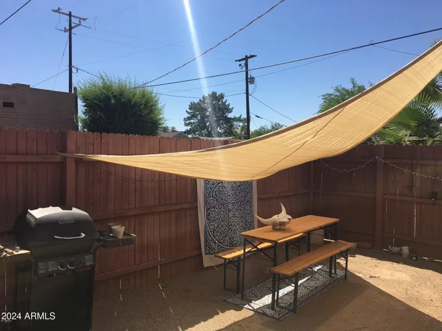 $1,250 | 2201 North Edgemere Street, Phoenix, AZ 85006