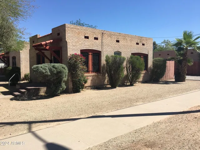 $1,250 | 2201 North Edgemere Street, Phoenix, AZ 85006