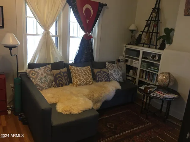 $1,250 | 2201 North Edgemere Street, Phoenix, AZ 85006