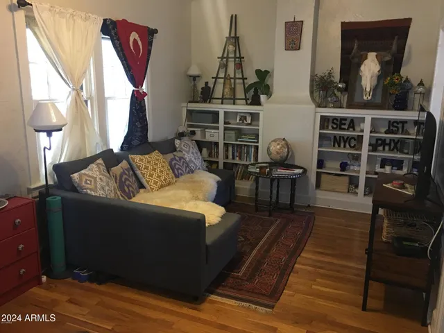 $1,250 | 2201 North Edgemere Street, Phoenix, AZ 85006