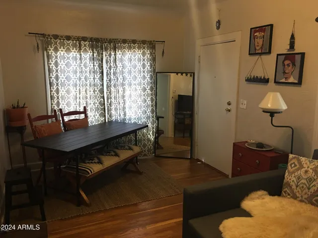 $1,250 | 2201 North Edgemere Street, Phoenix, AZ 85006