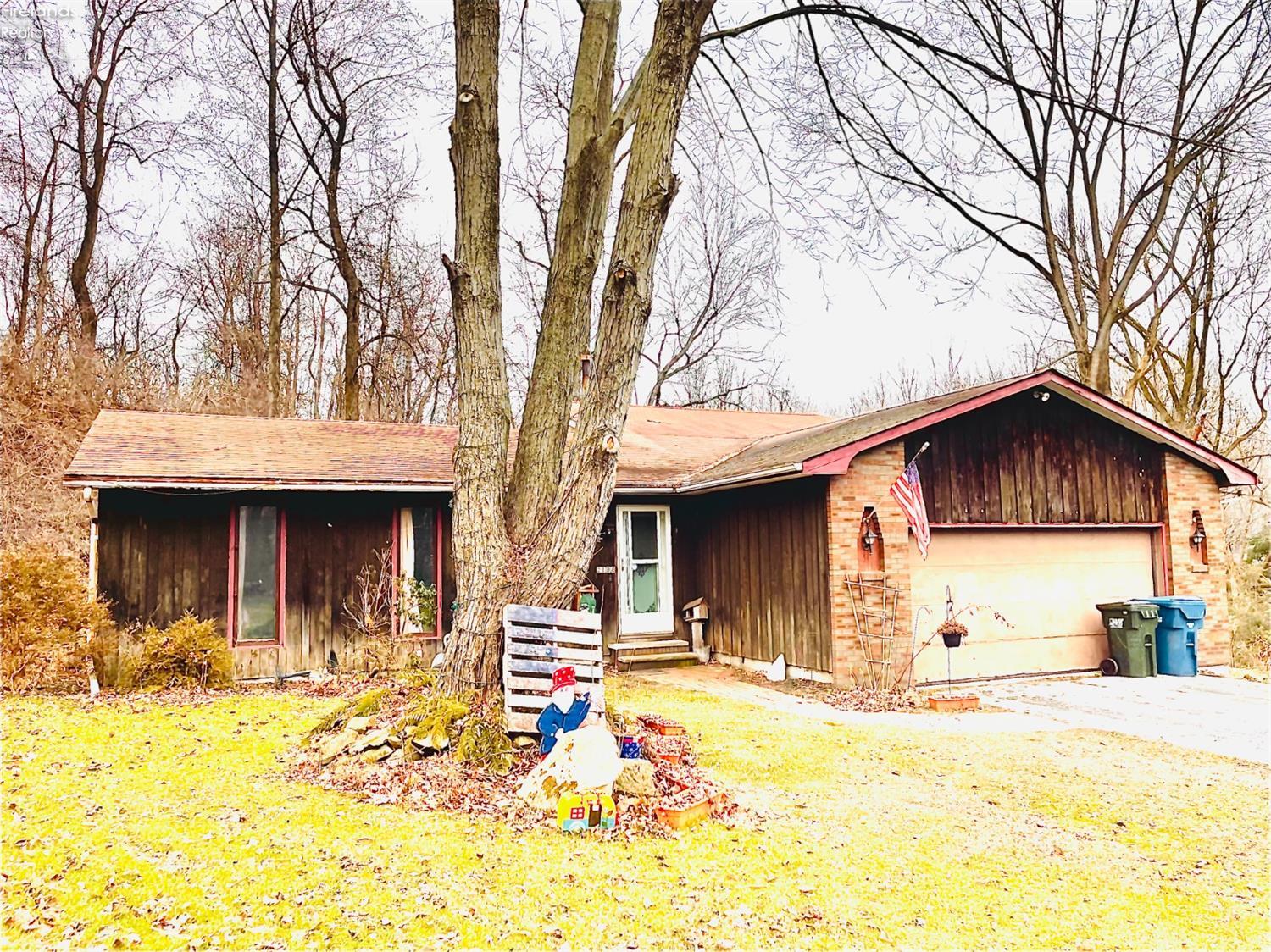 2190 Cooper Foster Park Road Lorain, OH 44053 - Photo 1 of 18 Gallery Image 1