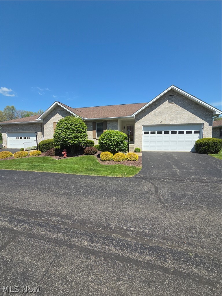 193 Mathews Road Youngstown, OH 44512 - Photo 2 of 50